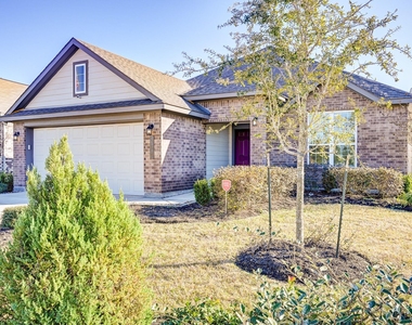 204 Shoreview Drive - Photo Thumbnail 3