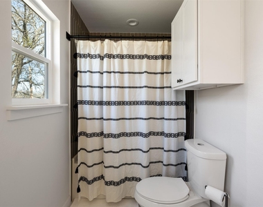 6104 Reicher Drive - Photo Thumbnail 25