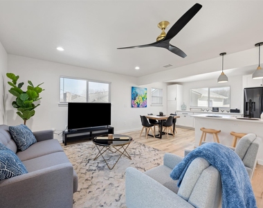 6104 Reicher Drive - Photo Thumbnail 6