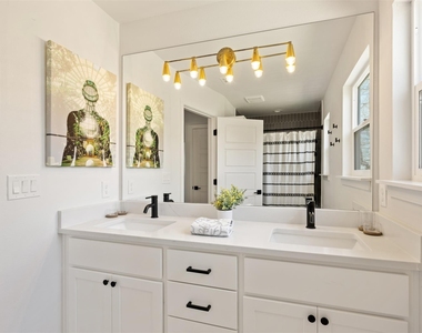 6104 Reicher Drive - Photo Thumbnail 24