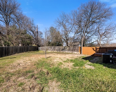 6104 Reicher Drive - Photo Thumbnail 31