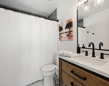 6104 Reicher Drive - Photo Thumbnail 16
