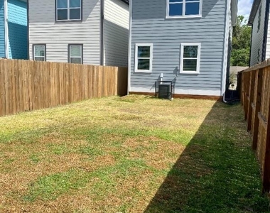 1839 Dewalt Street - Photo Thumbnail 11