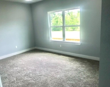 1839 Dewalt Street - Photo Thumbnail 14
