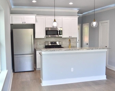 1839 Dewalt Street - Photo Thumbnail 10