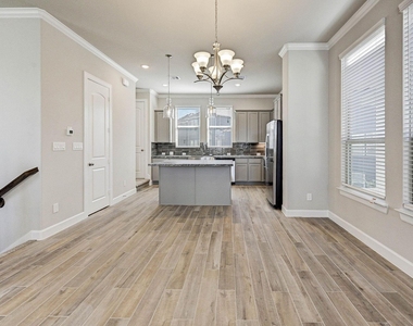 1918 Kirby Landing Drive - Photo Thumbnail 8