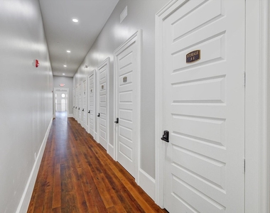 2206 Strand - Photo Thumbnail 27