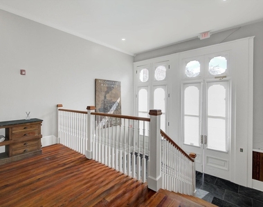 2206 Strand - Photo Thumbnail 5