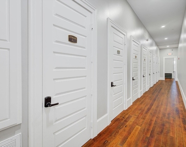 2206 Strand - Photo Thumbnail 26