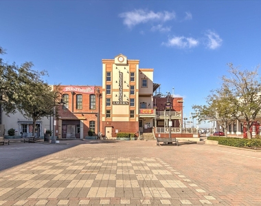 2206 Strand - Photo Thumbnail 30