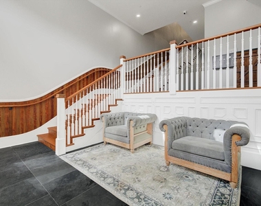 2206 Strand - Photo Thumbnail 4