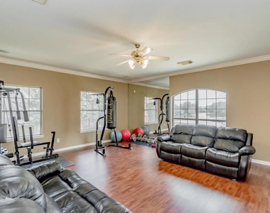 303 N Elder Grove Drive - Photo Thumbnail 22