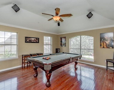 303 N Elder Grove Drive - Photo Thumbnail 20