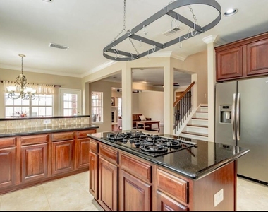 303 N Elder Grove Drive - Photo Thumbnail 9