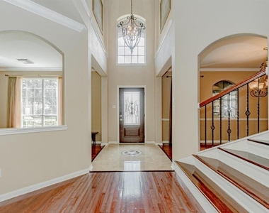 303 N Elder Grove Drive - Photo Thumbnail 3
