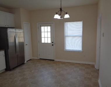 21406 Berry Vine Street - Photo Thumbnail 7