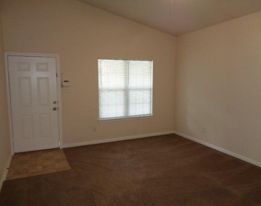 21406 Berry Vine Street - Photo Thumbnail 4