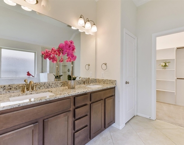 17515 Cypress Hilltop Way - Photo Thumbnail 20