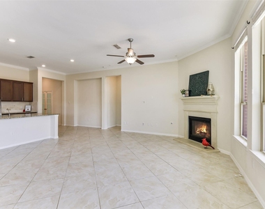 17515 Cypress Hilltop Way - Photo Thumbnail 14