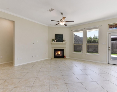 17515 Cypress Hilltop Way - Photo Thumbnail 6