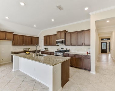 17515 Cypress Hilltop Way - Photo Thumbnail 13