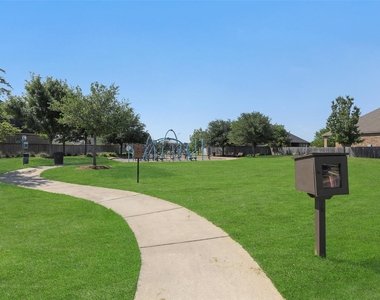 17515 Cypress Hilltop Way - Photo Thumbnail 36