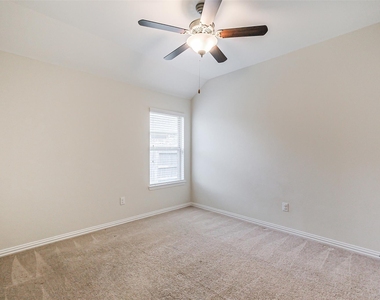 17515 Cypress Hilltop Way - Photo Thumbnail 32