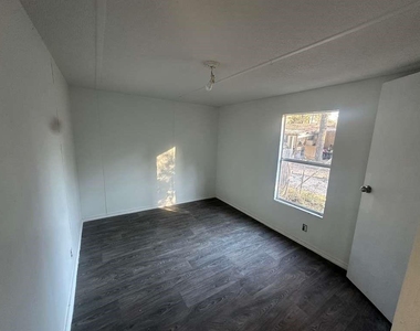 24304 Oak Run - Photo Thumbnail 3