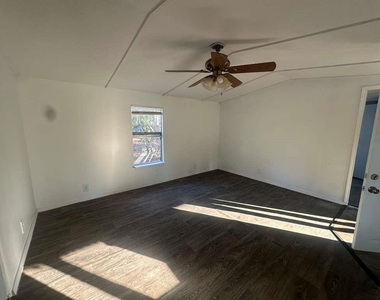 24304 Oak Run - Photo Thumbnail 4