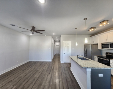 9710 Tuffly Street - Photo Thumbnail 3