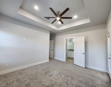 9710 Tuffly Street - Photo Thumbnail 6