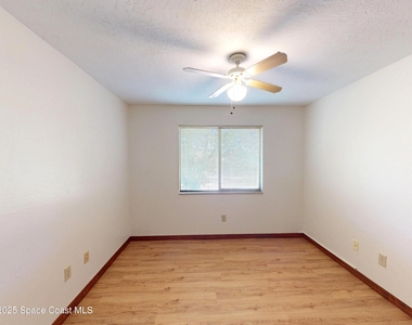 9017 Manchester Lane - Photo Thumbnail 18