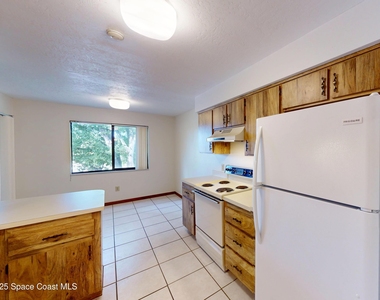 9017 Manchester Lane - Photo Thumbnail 6