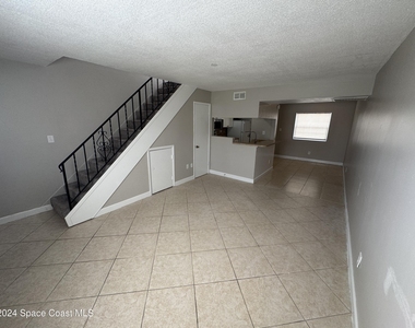 55 Needle Boulevard - Photo Thumbnail 9