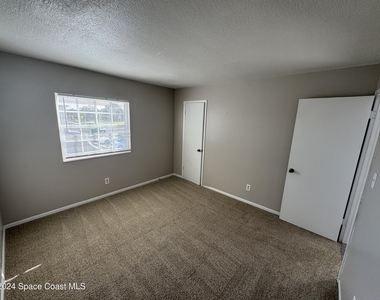 55 Needle Boulevard - Photo Thumbnail 12