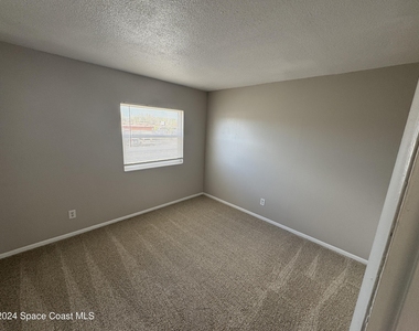 55 Needle Boulevard - Photo Thumbnail 13