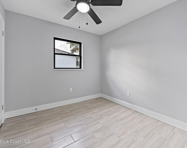 419 Marquis Street - Photo Thumbnail 15