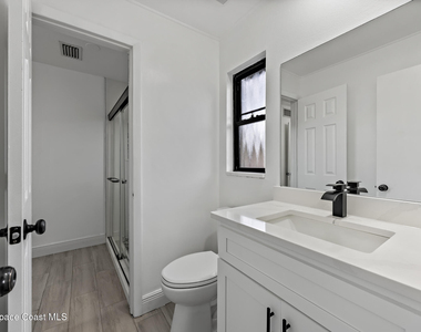 419 Marquis Street - Photo Thumbnail 13