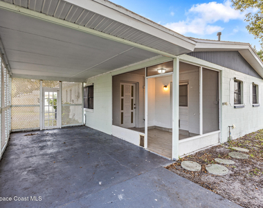 419 Marquis Street - Photo Thumbnail 2