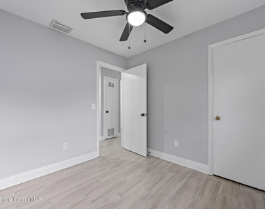 419 Marquis Street - Photo Thumbnail 16