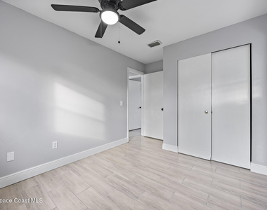 419 Marquis Street - Photo Thumbnail 10