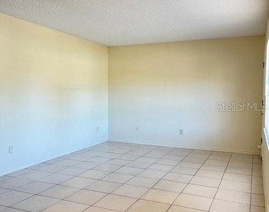 821 Margaret Street - Photo Thumbnail 4