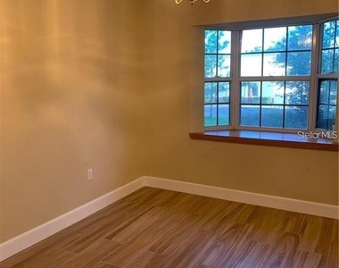 3090 Sunset Point Road - Photo Thumbnail 12