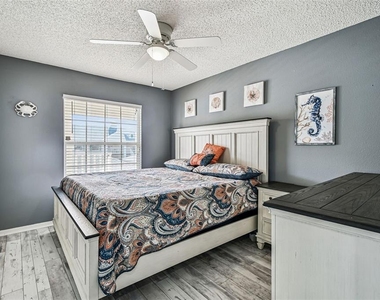 4210 Caddie Drive E - Photo Thumbnail 26