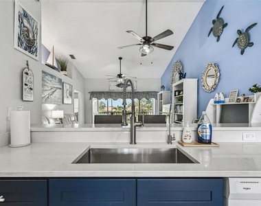 4210 Caddie Drive E - Photo Thumbnail 15