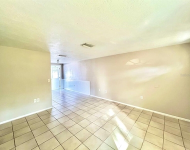 5805 Delaware Avenue - Photo Thumbnail 6