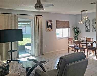 4215 East Bay Drive - Photo Thumbnail 7