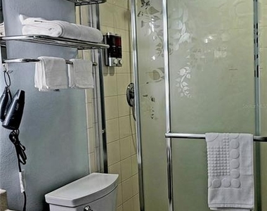 4215 East Bay Drive - Photo Thumbnail 14