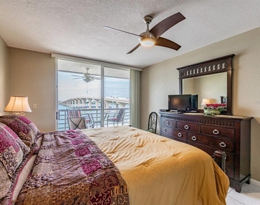 5701 Bahia Del Mar Circle - Photo Thumbnail 11