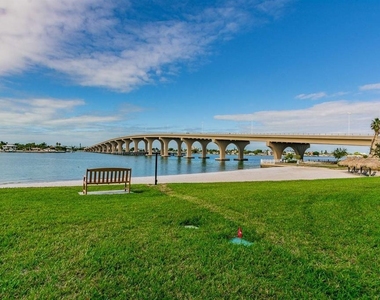 5701 Bahia Del Mar Circle - Photo Thumbnail 23